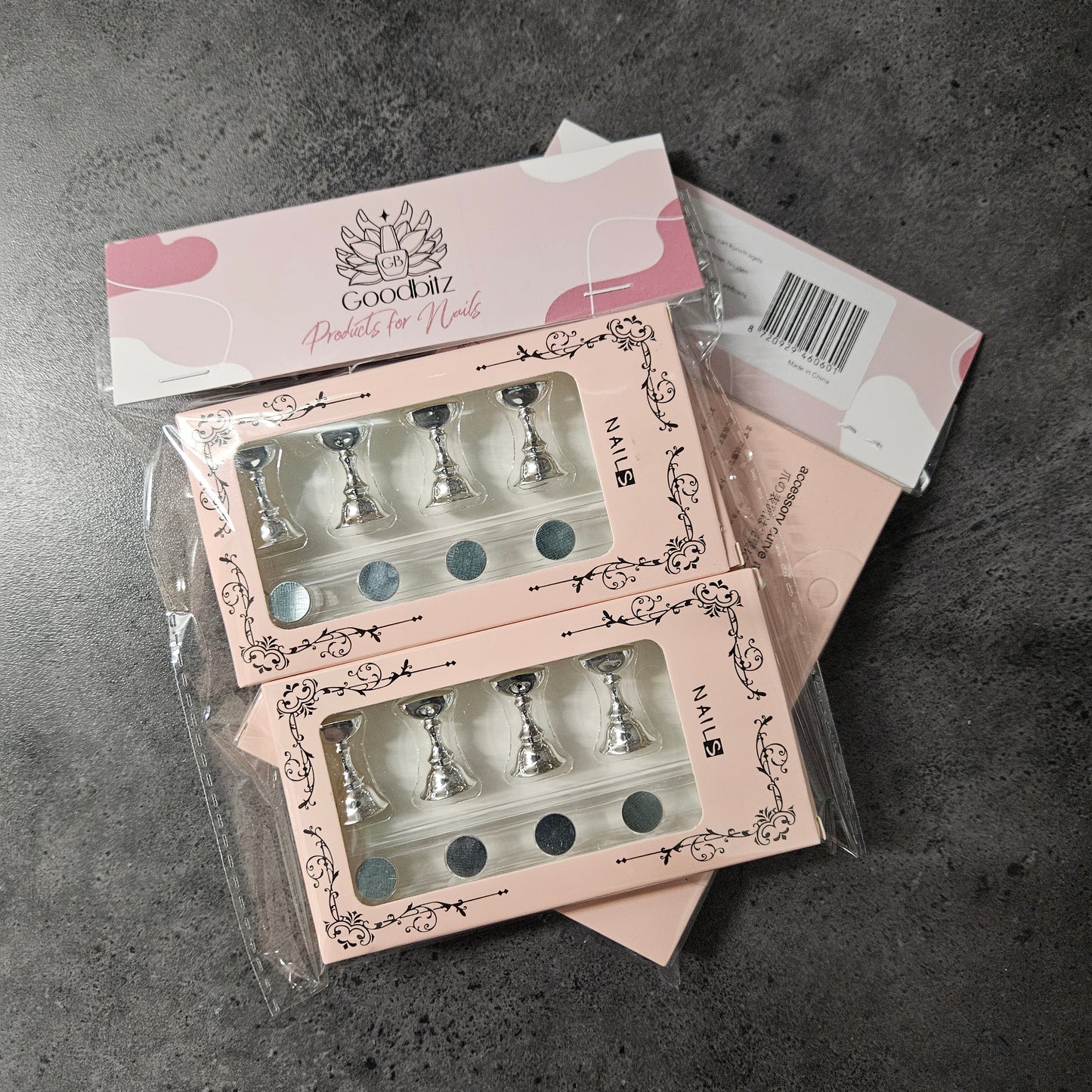 Nagelhouders - 2 stuks