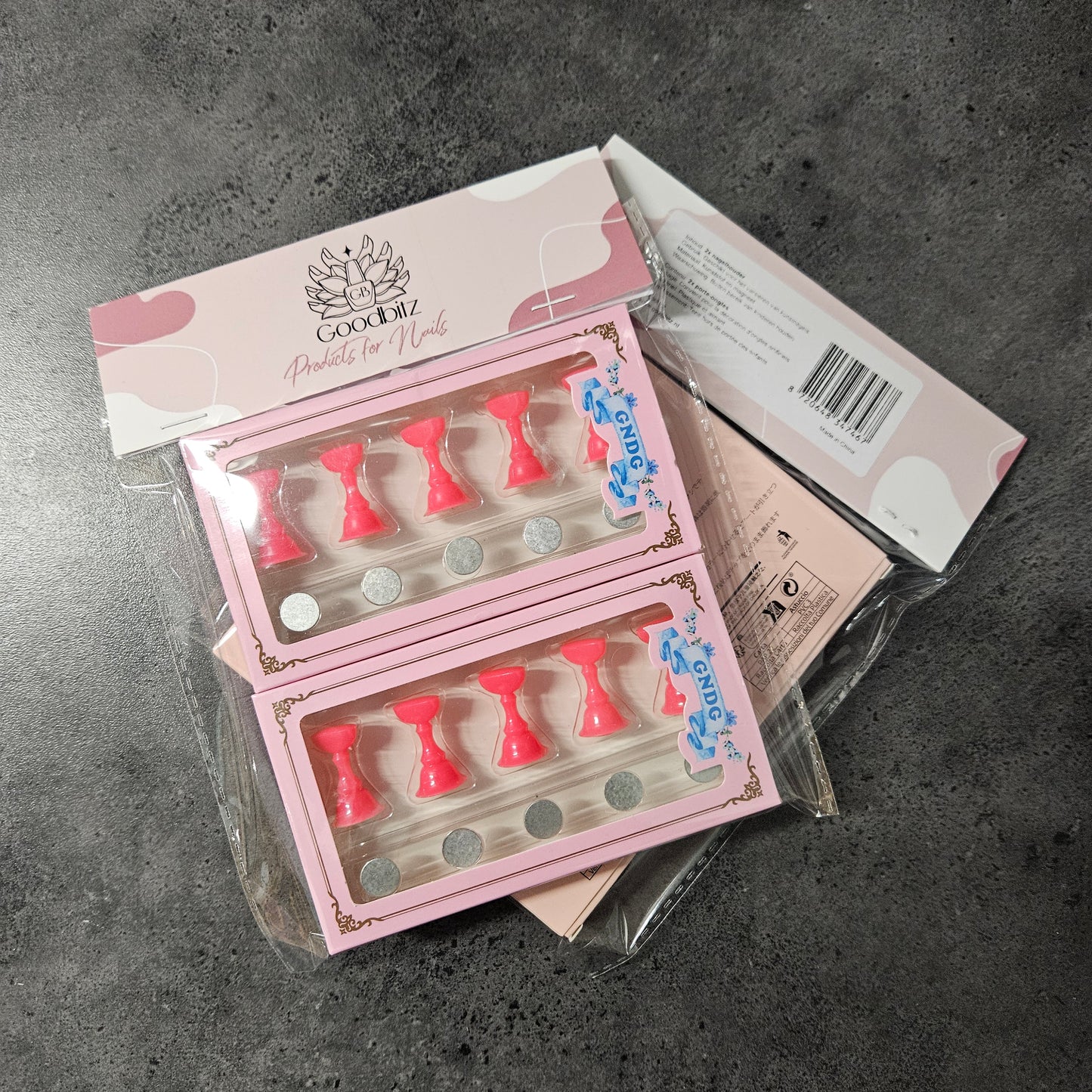 Nagelhouders - 2 stuks